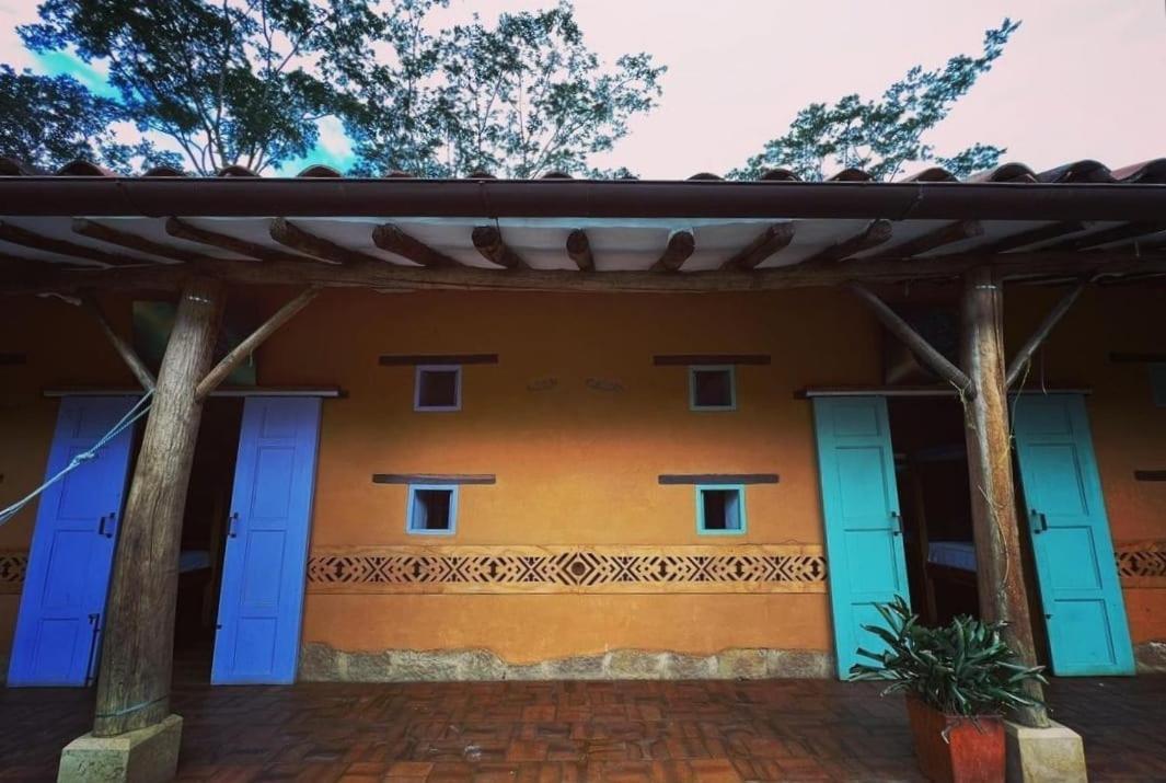 Nomad Hostal - בריצ'ארה מראה חיצוני תמונה