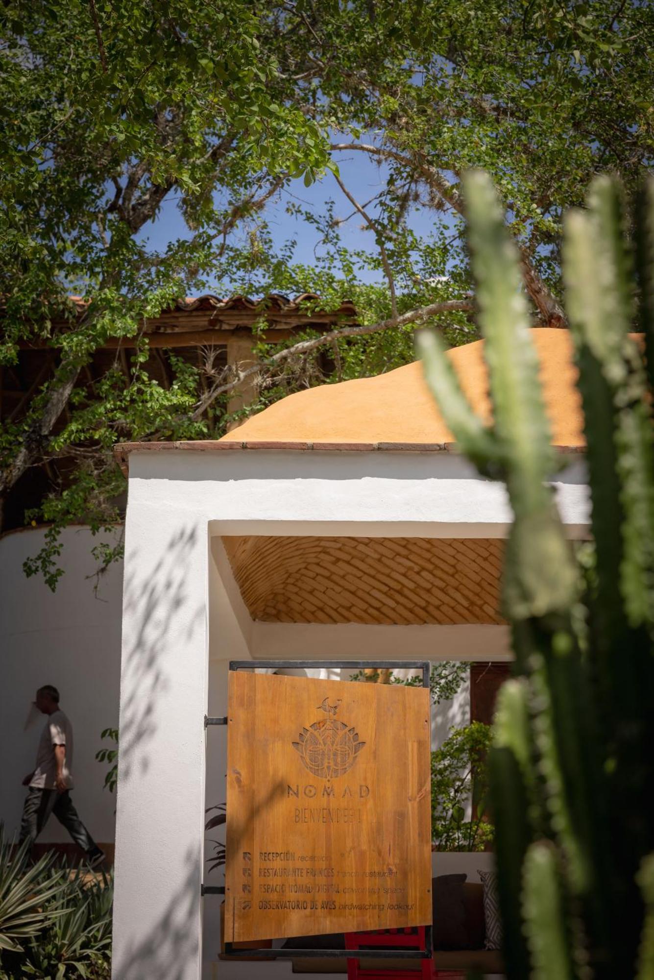 Nomad Hostal - בריצ'ארה מראה חיצוני תמונה