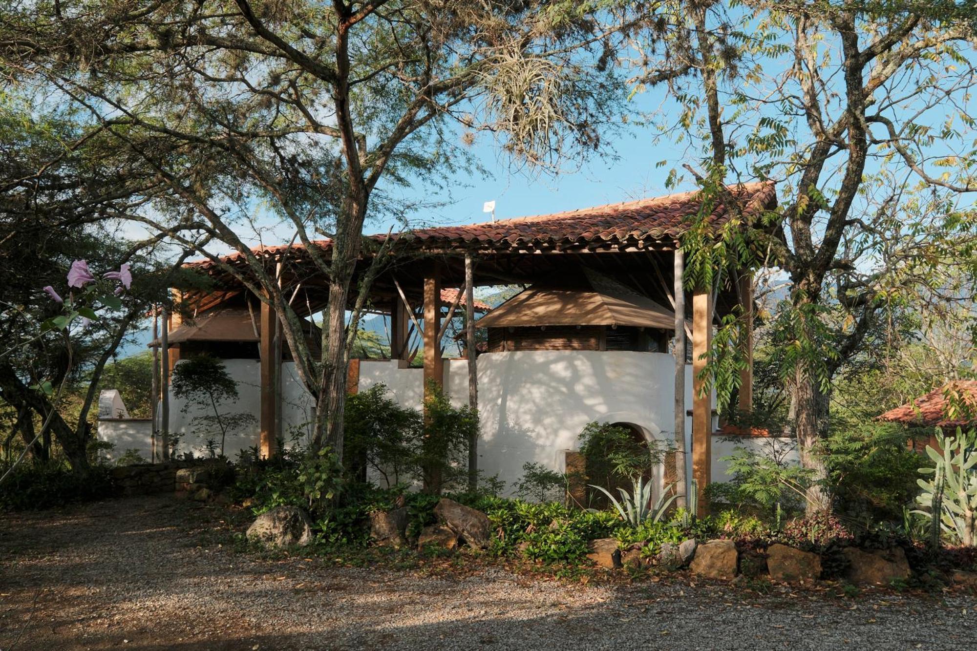Nomad Hostal - בריצ'ארה מראה חיצוני תמונה